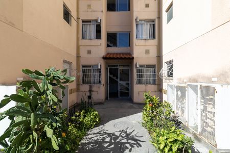 Apartamento para alugar com 44m², 2 quartos e 1 vaga Apartamento para alugar com 44m², 2 quartos e 1 vagaFachada do bloco