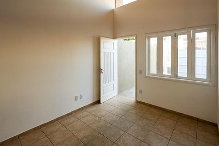Casa para alugar com 456m², 3 quartos e 2 vagas Casa para alugar com 456m², 3 quartos e 2 vagasSala