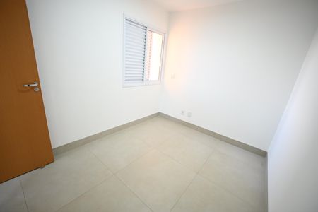 Apartamento para alugar com 69m², 3 quartos e 1 vaga