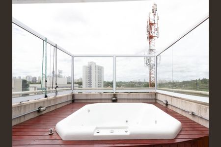 Apartamento à venda com 2 quartos, 104m² em Chácara Santo Antônio, São Paulo
