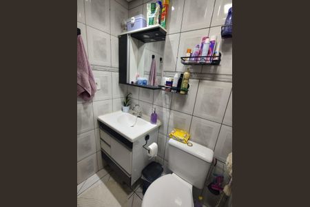 Banheiro de apartamento à venda com 2 quartos, 52m² em Conjunto Habitacional Edivaldo Antônio Orsi, Campinas