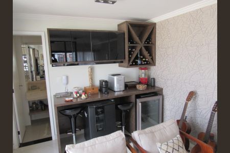 Apartamento à venda com 188m², 3 quartos e 3 vagas Apartamento à venda com 188m², 3 quartos e 3 vagasSALA DE TV ANDAR DE CIMA