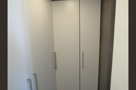 Apartamento à venda com 188m², 3 quartos e 3 vagas Apartamento à venda com 188m², 3 quartos e 3 vagasCLOSET