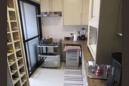 Apartamento à venda com 188m², 3 quartos e 3 vagas Apartamento à venda com 188m², 3 quartos e 3 vagasCOZINHA