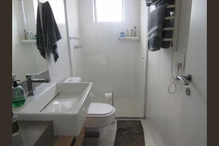 Apartamento à venda com 188m², 3 quartos e 3 vagas Apartamento à venda com 188m², 3 quartos e 3 vagasBANHEIRO
