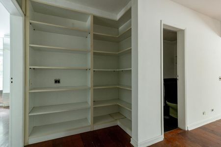 Apartamento à venda com 3 quartos, 144m² em Cerqueira César, São Paulo