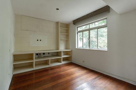 Apartamento à venda com 3 quartos, 144m² em Cerqueira César, São Paulo