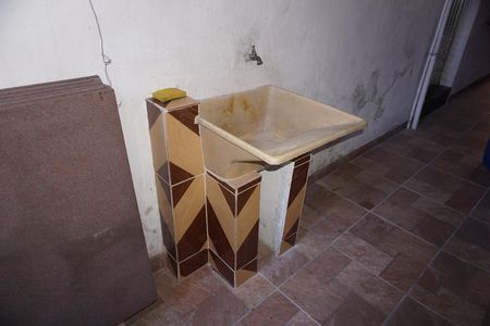 Lavanderia de casa para alugar com 1 quarto, 50m² em Jardim Soraia, Embu das Artes