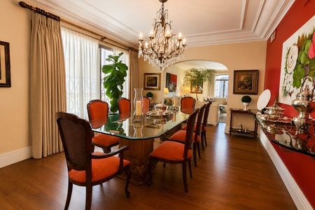 Apartamento à venda com 276m², 3 quartos e 2 vagas Apartamento à venda com 276m², 3 quartos e 2 vagasSala de Jantar