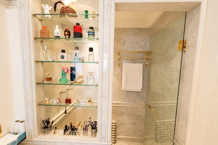 Apartamento à venda com 276m², 3 quartos e 2 vagas Apartamento à venda com 276m², 3 quartos e 2 vagasSuíte Master