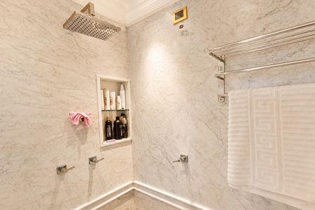 Apartamento à venda com 276m², 3 quartos e 2 vagas Apartamento à venda com 276m², 3 quartos e 2 vagasSuíte Master