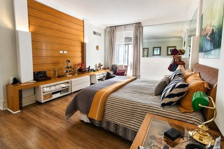 Apartamento à venda com 276m², 3 quartos e 2 vagas Apartamento à venda com 276m², 3 quartos e 2 vagasSuíte Master