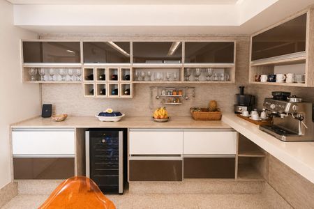 Apartamento à venda com 276m², 3 quartos e 2 vagas Apartamento à venda com 276m², 3 quartos e 2 vagasCozinha