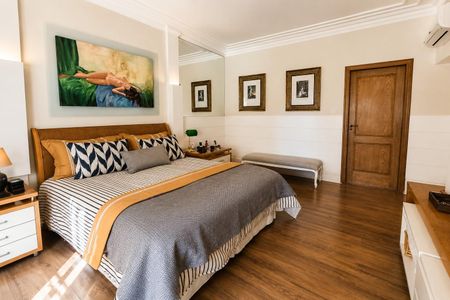 Apartamento à venda com 276m², 3 quartos e 2 vagas Apartamento à venda com 276m², 3 quartos e 2 vagasSuíte Master
