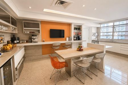 Apartamento à venda com 276m², 3 quartos e 2 vagas Apartamento à venda com 276m², 3 quartos e 2 vagasCozinha