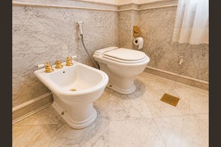 Apartamento à venda com 276m², 3 quartos e 2 vagas Apartamento à venda com 276m², 3 quartos e 2 vagasSuíte Master