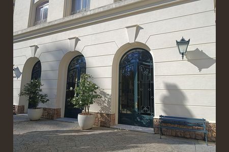Apartamento à venda com 276m², 3 quartos e 2 vagas Apartamento à venda com 276m², 3 quartos e 2 vagasFachada