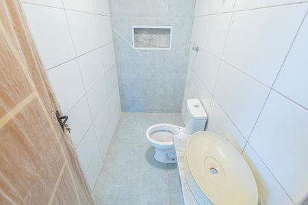 Casa para alugar com 43m², 1 quarto e sem vaga Casa para alugar com 43m², 1 quarto e sem vagaBanheiro