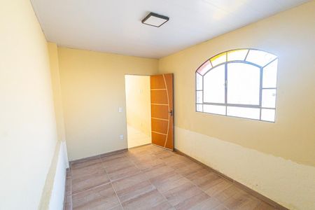 Casa para alugar com 43m², 1 quarto e sem vaga Casa para alugar com 43m², 1 quarto e sem vagaQuarto
