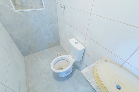 Banheiro de casa para alugar com 1 quarto, 43m² em São Salvador, Belo Horizonte