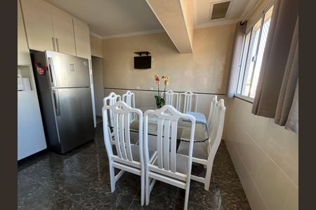 Casa para alugar com 70m², 1 quarto e sem vaga Casa para alugar com 70m², 1 quarto e sem vagaCozinha