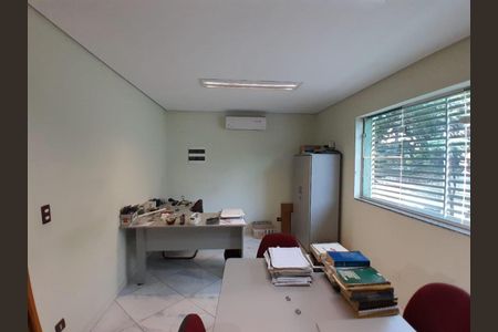 Casa à venda com 4 quartos, 140m² em Vila Olímpia, São Paulo
