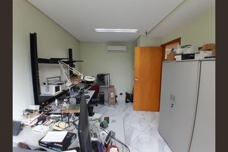 Casa à venda com 4 quartos, 140m² em Vila Olímpia, São Paulo