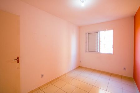 Quarto 2 de apartamento para alugar com 2 quartos, 62m² em Jardim do Estádio, Santo André