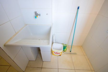 Área de serviço de apartamento para alugar com 2 quartos, 62m² em Jardim do Estádio, Santo André