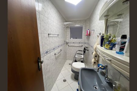 Banheiro de casa para alugar com 2 quartos, 70m² em Chacara do Encosto, São Paulo