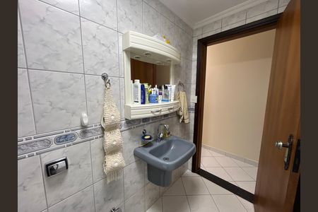 Casa para alugar com 70m², 2 quartos e sem vaga Casa para alugar com 70m², 2 quartos e sem vagaBanheiro