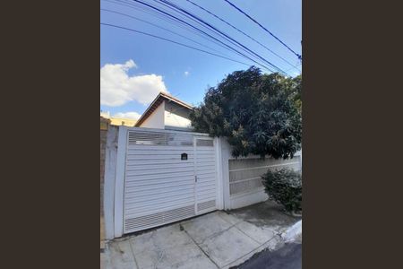 Casa à venda com 125m², 3 quartos e 4 vagas