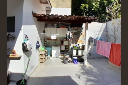 Casa à venda com 3 quartos, 125m² em Mirandópolis, São Paulo