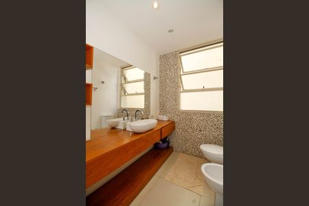 Banheiro da Suíte de apartamento para alugar com 3 quartos, 200m² em Jardim Paulista, São Paulo