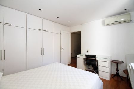 Apartamento para alugar com 200m², 3 quartos e 2 vagas Apartamento para alugar com 200m², 3 quartos e 2 vagasQuarto 1