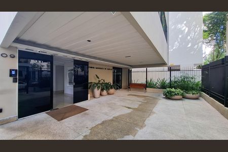 Apartamento para alugar com 200m², 3 quartos e 2 vagas Apartamento para alugar com 200m², 3 quartos e 2 vagasEntrada do Prédio
