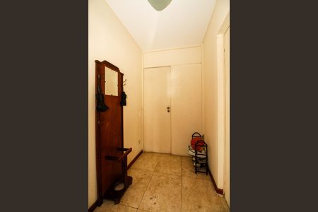 Apartamento para alugar com 200m², 3 quartos e 2 vagas Apartamento para alugar com 200m², 3 quartos e 2 vagasHall Elevador Privativo