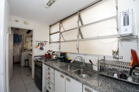 Apartamento para alugar com 200m², 3 quartos e 2 vagas Apartamento para alugar com 200m², 3 quartos e 2 vagasCozinha