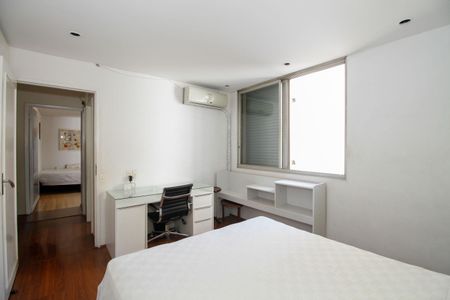 Apartamento para alugar com 200m², 3 quartos e 2 vagas Apartamento para alugar com 200m², 3 quartos e 2 vagasQuarto 1