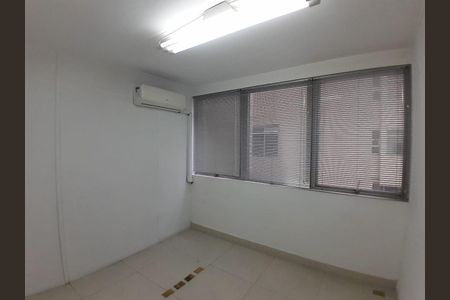 Apartamento à venda com 74m², 1 quarto e 2 vagas