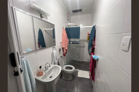 Casa para alugar com 70m², 2 quartos e sem vaga Casa para alugar com 70m², 2 quartos e sem vagaBanheiro