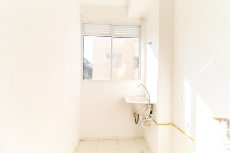 Apartamento para alugar com 42m², 2 quartos e sem vaga Apartamento para alugar com 42m², 2 quartos e sem vagaCozinha e Área de Serviço