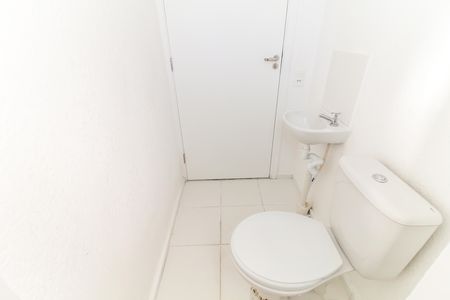 Apartamento para alugar com 42m², 2 quartos e sem vaga Apartamento para alugar com 42m², 2 quartos e sem vagaBanheiro