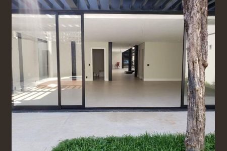 Casa à venda com 708m², 4 quartos e 4 vagas