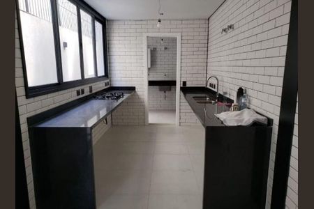 Casa à venda com 4 quartos, 708m² em Jardim Paulista, São Paulo