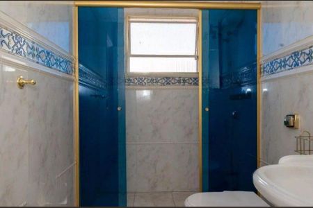 Casa à venda com 194m², 3 quartos e 3 vagas