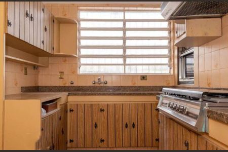 Casa à venda com 194m², 3 quartos e 3 vagas