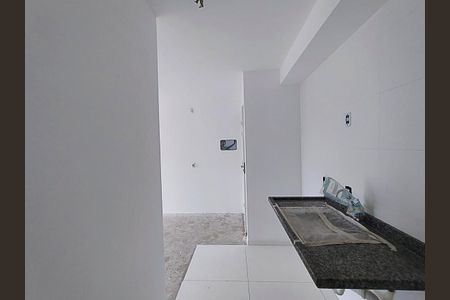 Cozinha e Área de Serviço de apartamento para alugar com 2 quartos, 43m² em Santa Terezinha, São Bernardo do Campo
