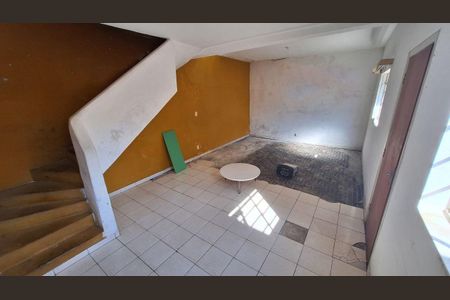 Casa à venda com 4 quartos, 325m² em Cursino, São Paulo
