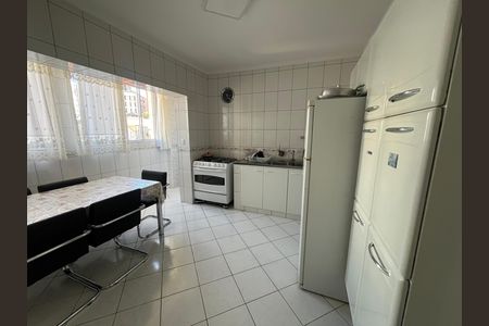 Casa para alugar com 5 quartos, 360m² em Jardim Santa Ines, São Paulo
